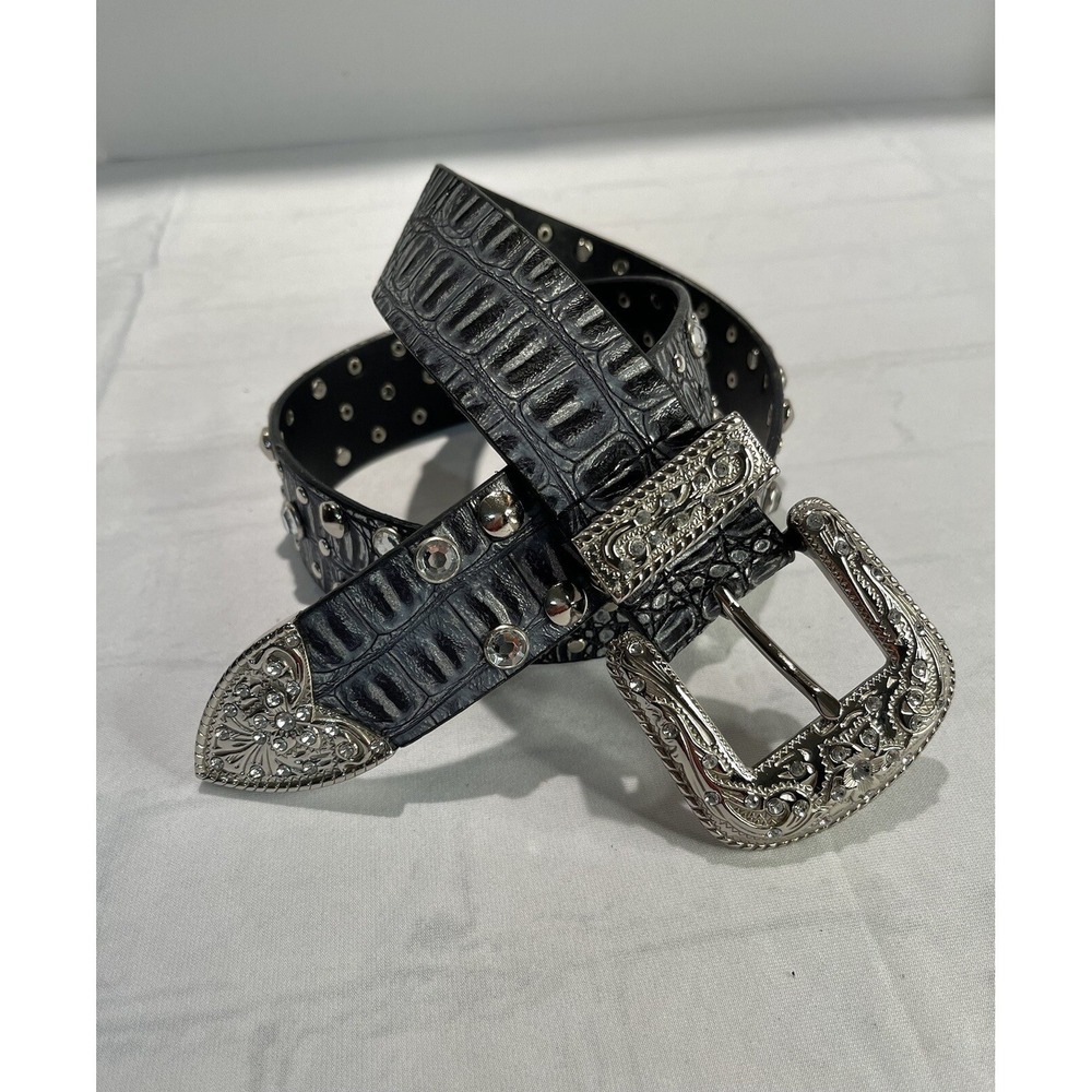 Western Rhinestone Black‎ Metallic Leather Belt Never Worn Small A106